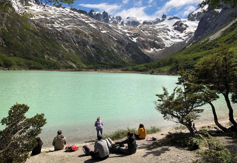 Trekking to Emerald Lagoon - Box lunch beside the lagoon