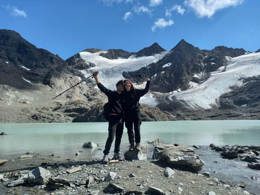 Trekking to Vinciguerra glacier and Tempanos lagoon - From Ushuaia to the trailhead in 20 minutes