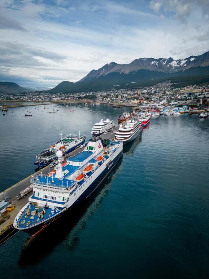 USHUAIA | City Tour + Martial Glacier Reserve - The famous Ushuaia signs and the photo stop
