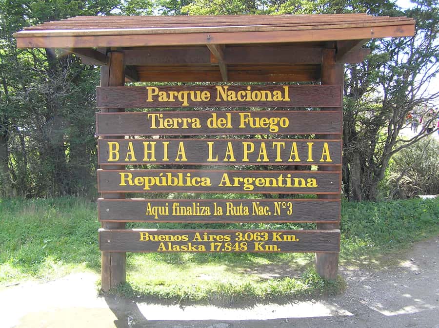 Ushuaia: Shared Experience "Tierra del Fuego" National Park - From Ushuaia to the forest